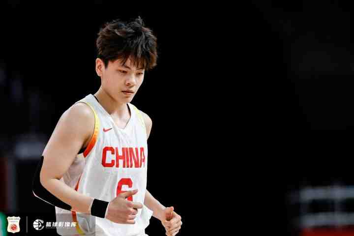 媒体人：蒙古快速抢投打法非常韩国 中国需警醒 杨舒予崴脚有隐患